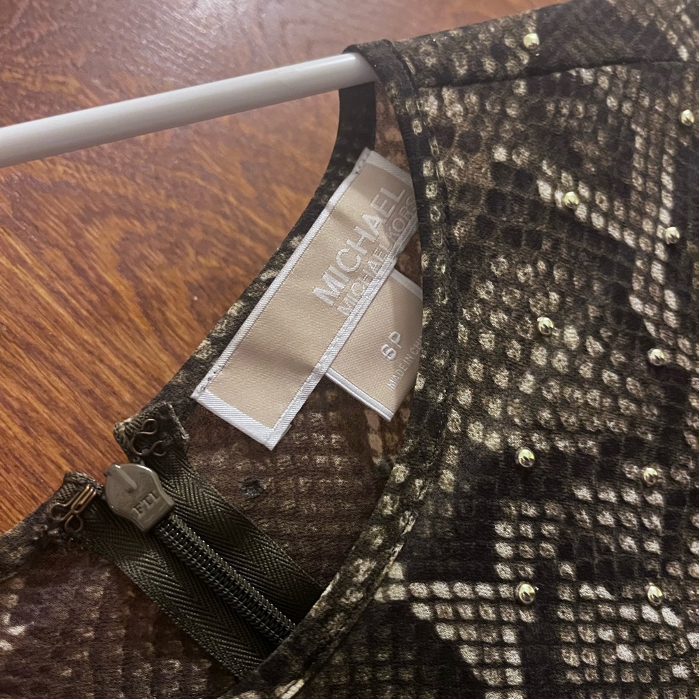 Snake Print Mk Top. 6p - image 3